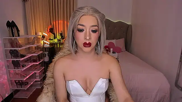 Dream Goddess online show from January 18, 11:29 am