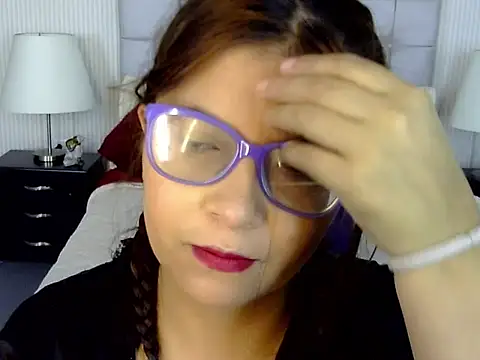 Amber Rouge  online show from October 1, 12:28 pm