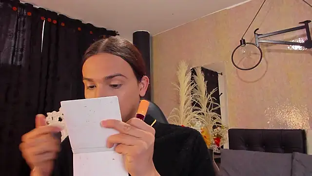 Almaazz online show from February 4, 7:29 pm