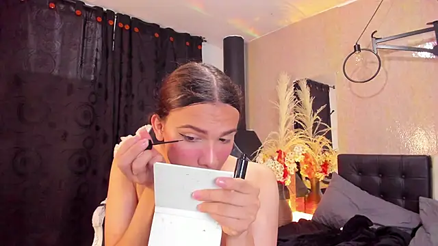 Almaazz online show from February 5, 7:30 pm