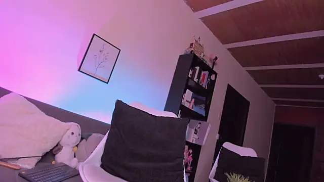 dreamdanna online show from October 11, 11:45 am