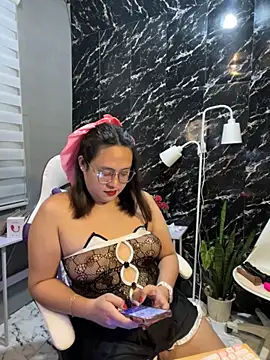 1aquaticangel69 online show from December 3, 7:40 pm