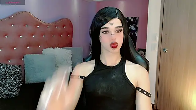 Sophia Stonee online show from October 11, 11:45 am