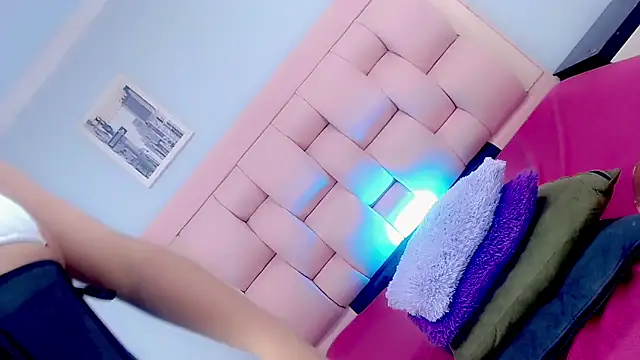 AdharaDaboin online show from October 25, 5:02 am