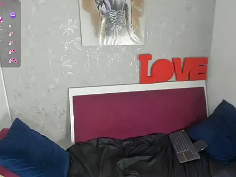 Ash Monroe online show from February 18, 2:25 pm