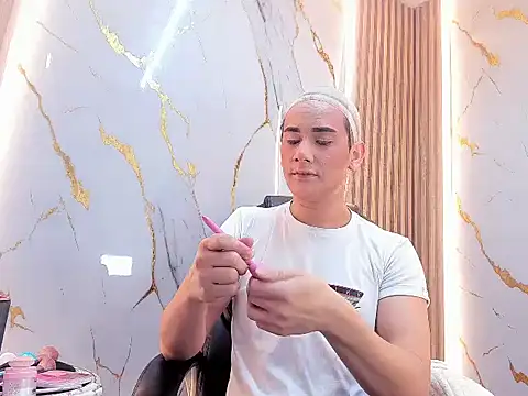 Marian Cristal online show from June 29, 3:54 am
