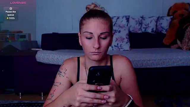 CassieSpell online show from June 24, 9:01 pm
