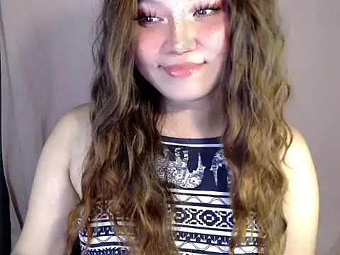 Eyes-on-me online show from November 21, 3:13 pm