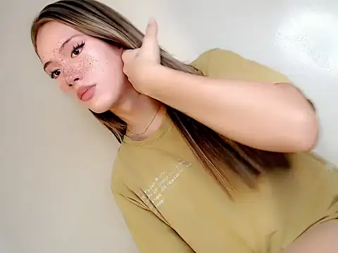 ashley bombshell online show from June 22, 9:55 pm