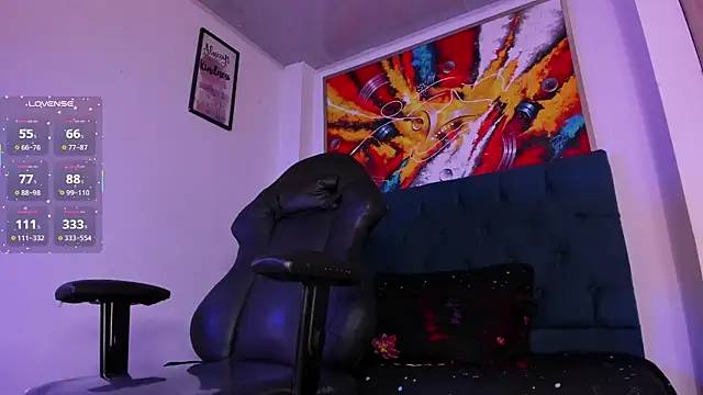 violet blaze online show from December 3, 11:25 am