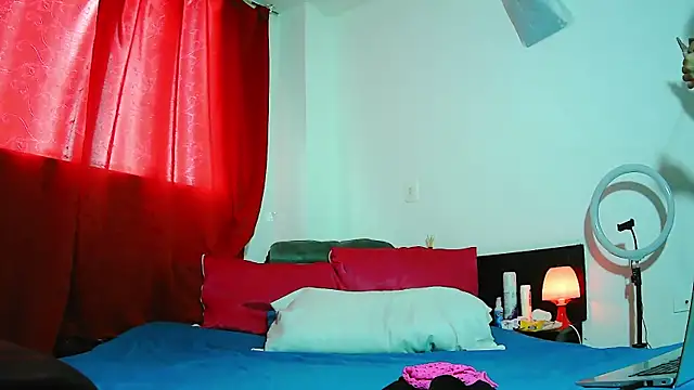 MissAsly online show from November 20, 1:22 pm