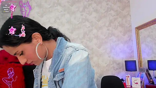 Setsuna St online show from December 5, 3:18 pm