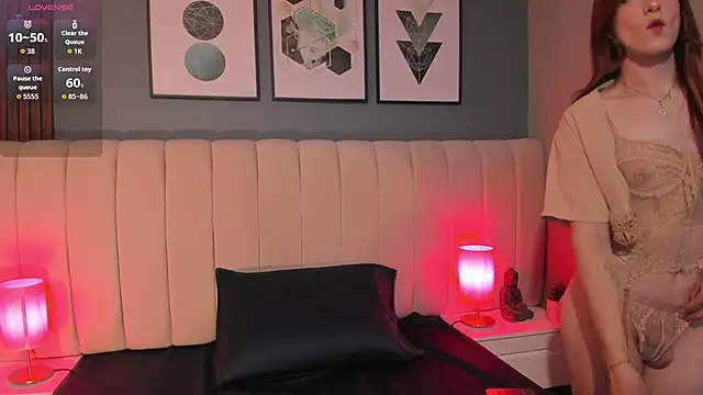 DaimondPink online show from October 15, 4:01 am