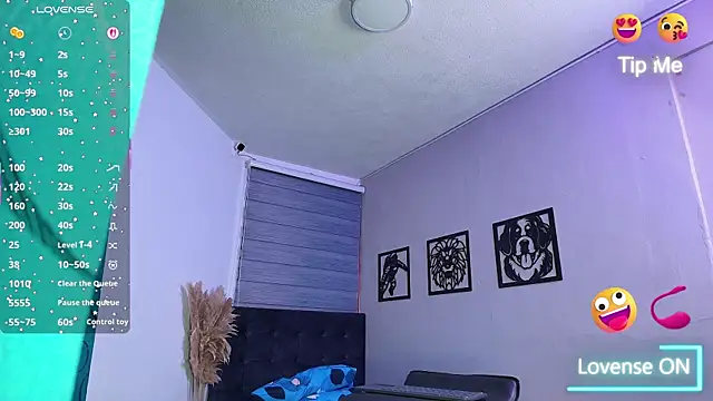 Nikki Vesper online show from April 3, 4:22 am