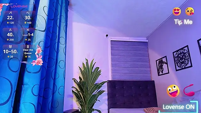 Nikki Vesper online show from June 4, 3:42 am