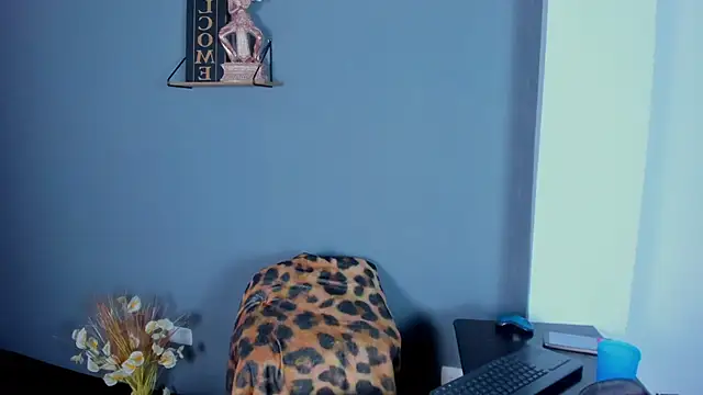 Tiffannydoll99 online show from July 7, 7:23 am