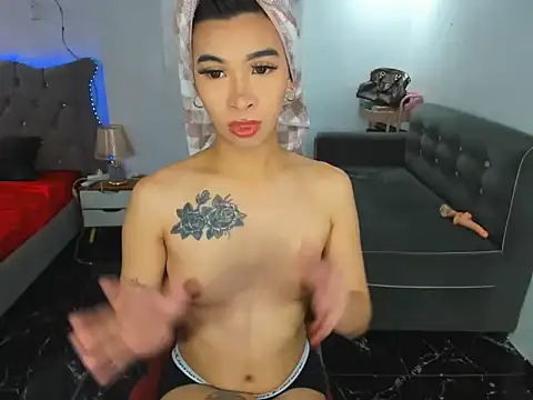 Yourdreamgoddess online show from June 14, 4:35 am