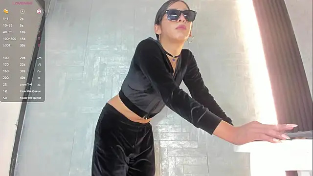 Alisson Steelersexy online show from June 13, 8:20 pm