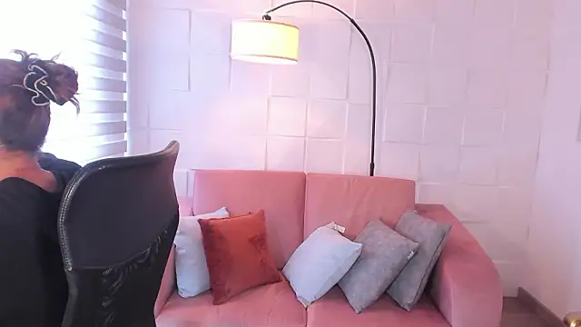 KassMonroe online show from March 8, 12:52 pm