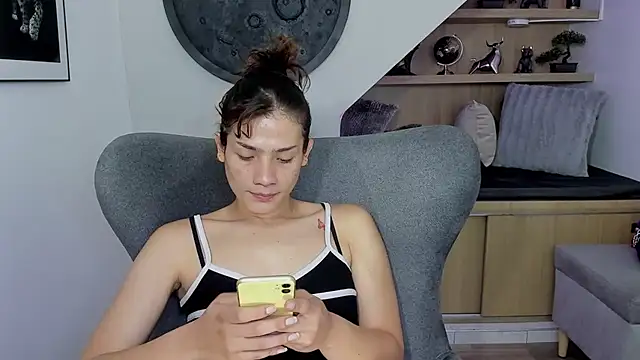 KassMonroe online show from June 17, 1:23 pm