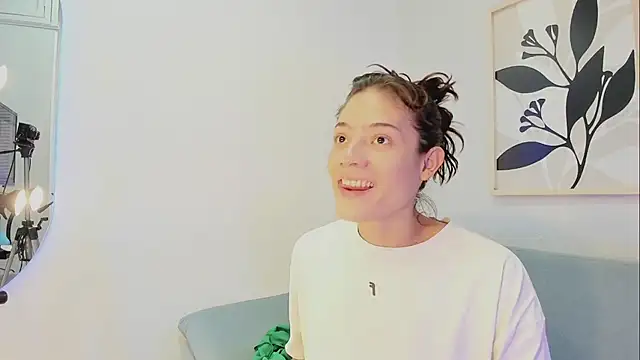 KassMonroe online show from June 18, 8:02 pm