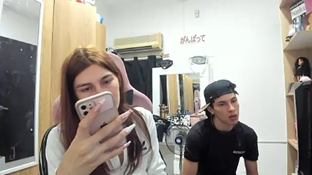 Pride couple online show from June 20, 12:35 am