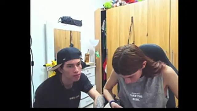 Pride couple online show from July 16, 11:22 pm