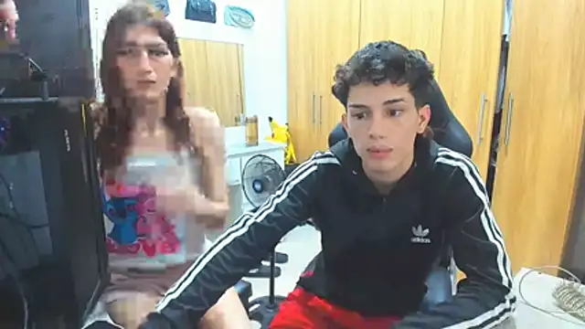 Pride couple online show from July 31, 1:49 am
