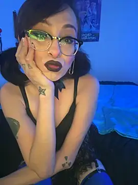 MiniMonroe online show from November 25, 10:50 am