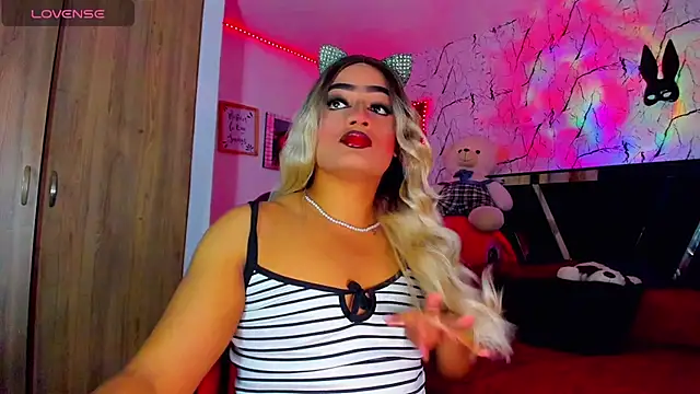 Sofiabigcock22 online show from July 31, 10:21 pm