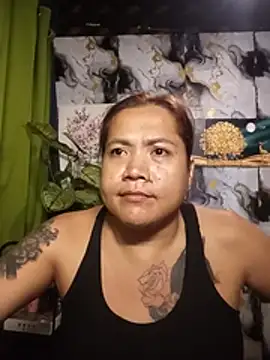 trishacummerts online show from June 27, 12:22 pm