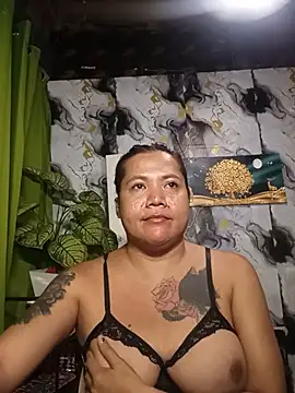 trishacummerts online show from July 10, 5:28 pm