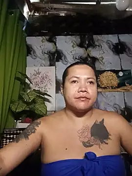 trishacummerts online show from July 24, 2:54 am