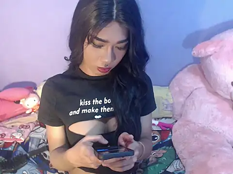Yourasianbabyemma online show from June 24, 7:23 pm
