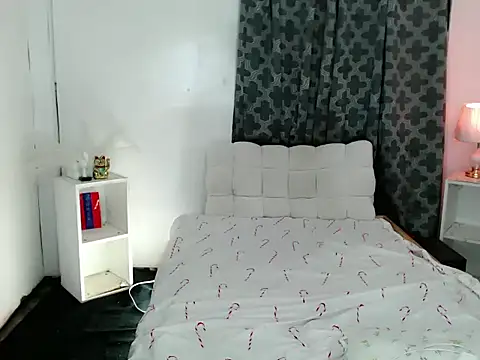 HaileyPresly online show from February 4, 5:50 pm