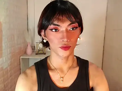 HaileyPresly online show from April 8, 7:04 pm