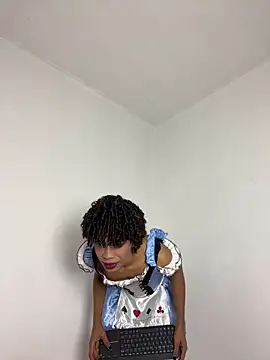 Juliethaaa 1 online show from October 29, 4:54 am