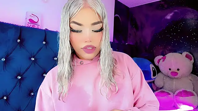 Alannys xHotx online show from March 10, 8:45 pm