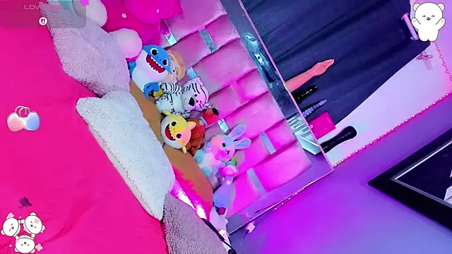 Zulema Zahirx online show from November 28, 3:41 am