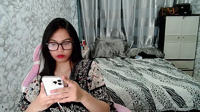  Lachica  online show from January 31, 7:11 pm