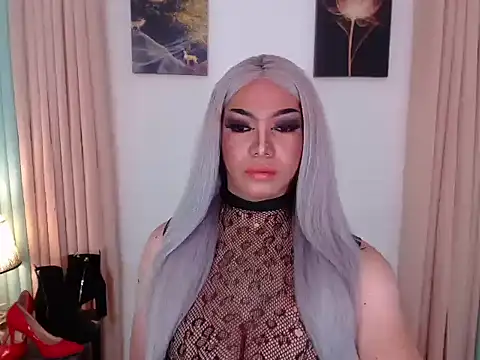  Danica Malibog  online show from October 31, 1:26 am