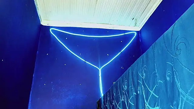 Kloe cardashan online show from October 30, 7:29 am