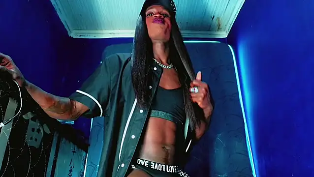 Kloe cardashan online show from November 8, 6:36 am