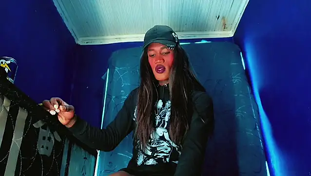 Kloe cardashan online show from November 11, 4:58 am