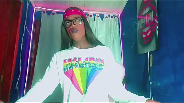 Kloe cardashan online show from December 14, 9:54 pm