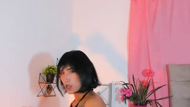 nahomi28  online show from October 29, 5:22 pm