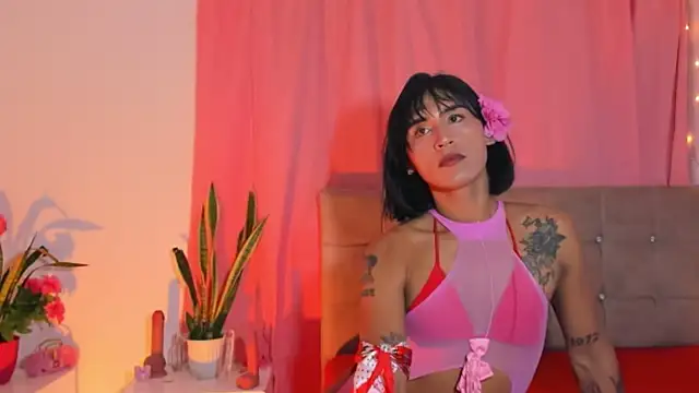 nahomi28  online show from November 14, 9:01 pm