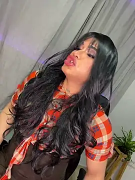 melani ferraraa  online show from June 13, 6:02 am