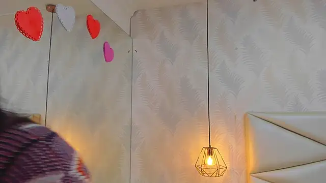 laurettedela rouse online show from November 7, 11:21 am