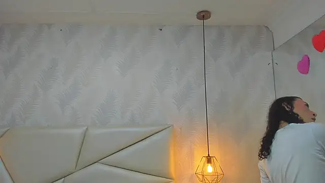 laurettedela rouse online show from November 15, 11:08 am